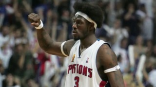  切尔西新帅首秀失利暴露防守端问题