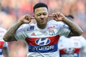  里昂主场惨败尼斯，防守漏洞暴露主帅承压  