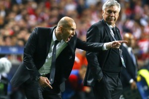  斯特林与切尔西续约五年，周薪降至二十万英镑  