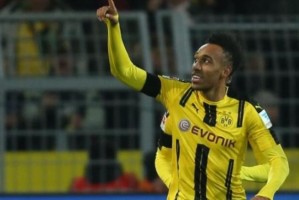  米兰双雄争夺德甲锋霸进入倒计时  