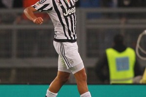 14, 尤文铁卫乌龙送礼遭球迷诟病  