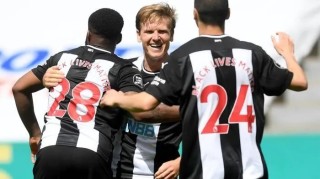  英超-埃弗顿绝杀水晶宫逃离降级区  